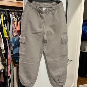 Aritzia Cozy Sweatfleece Mega Cargo Jogger